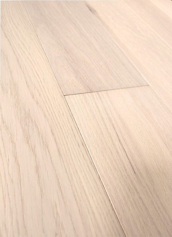 Oak Engineered Flooring-Albescent 7-1/2''*3/4'' 20.02sqft/box - Image 2